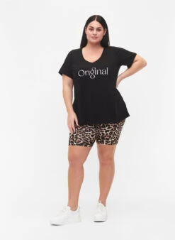 Zizzi 2-pack Cycle Shorts -Chic Soldes M59981E 0199 ModelFullBody