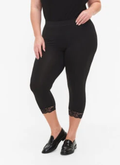 Zizzi 2-pair 3/4 Leggings With Lace Trim -Chic Soldes M59981G 0199 ModelDetail2