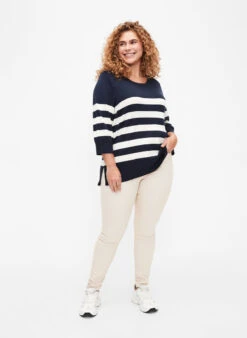 Zizzi Striped Viscose Pullover With 3/4 Sleeves -Chic Soldes M61099P 1494 ModelFullBody