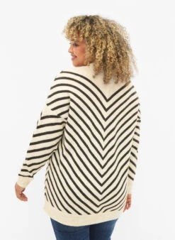 Zizzi Knitted Blouse With Diagonal Stripes -Chic Soldes M61263A 0747 ModelBack