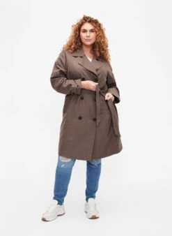Zizzi Trench Coat With Belt And Slit -Chic Soldes M61313A 2369 ModelFullBody