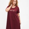 Zizzi Short-sleeved Nightgown In Organic Cotton -Chic Soldes M70007C 1375 ModelFront