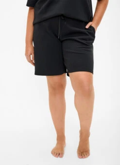 Zizzi Shorts Made Of Modal Mix With Pockets -Chic Soldes M70055E 0199 ModelDetail1