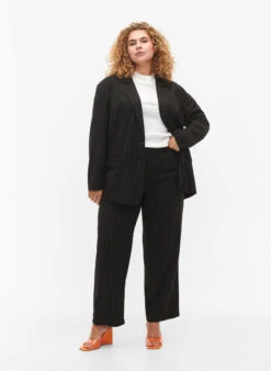 Zizzi Pinstripe Blazer -Chic Soldes M90017A 0199 ModelFullBody