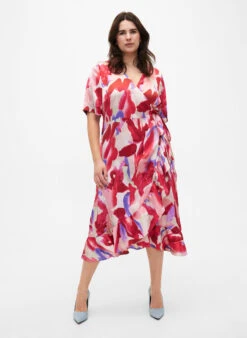 Zizzi Satin Wrap Dress With Print -Chic Soldes M90029A 0297 ModelFullBody