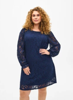 Zizzi Lace Dress With Long Sleeves
