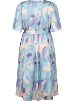 Zizzi Short Sleeve Satin Dress With Print And Tie 12 Zizzi Short Sleeve Satin Dress With Print And Tie -Chic Soldes M90058A 1424 Back