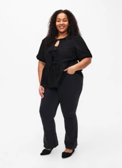 Zizzi Viscose Blouse With Embroidery Anglaise -Chic Soldes M90069A 0199 ModelFullBody