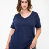 Zizzi Basic T-shirt With V-neck -Chic Soldes N00010A 1496 ModelFront