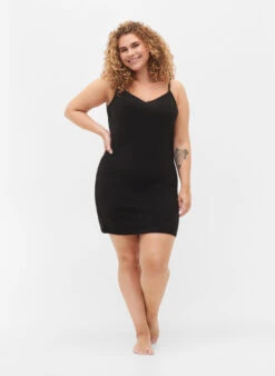 Zizzi Long Basic Cotton Top -Chic Soldes N00010M 0199 ModelFullBody