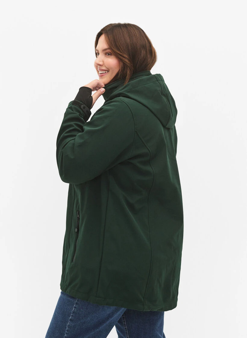 Zizzi Short Softshell Jacket With Detachable Hood 4 Zizzi Short Softshell Jacket With Detachable Hood – Image 2