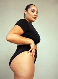 Short Sleeve Swim Top With V-neckline -Chic Soldes S00587A 0199 ImageBack