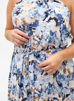 Zizzi Viscose Cocktail Dress With Halterneck -Chic Soldes V00035W 8003 ModelDetail1