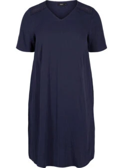 Zizzi Short-sleeved Cotton Dress With Lace Details -Chic Soldes V00037J 1496 Front