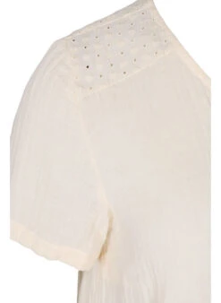 Zizzi Cotton Blouse With Embroidery And Short Sleeves -Chic Soldes V00037O 2280 Details2