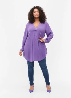 Zizzi Viscose Tunic With V-neckline -Chic Soldes V00038N 2297 ModelFullBody