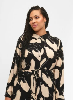 Zizzi Long-sleeved Midi Dress In Viscose With Print -Chic Soldes V00040Y 8000 ModelDetail1