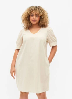Zizzi V-neck Dress In Cotton Blend With Linen