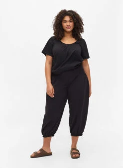 Zizzi Short-sleeved Cotton T-shirt -Chic Soldes V50036A 0199 ModelFullBody