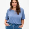 Zizzi Melange Blouse With Short Sleeves -Chic Soldes V50040K 0966 ModelFront