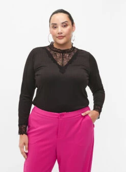 Zizzi Blouse With Lace And Long Sleeves