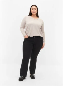 Zizzi Top With V-neck And Long Sleeves -Chic Soldes V50122V 0701 ModelFullBody