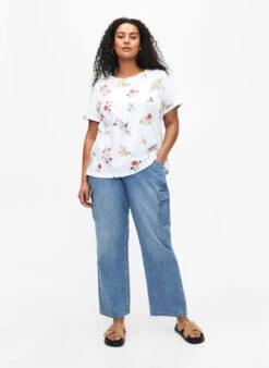 Zizzi Organic Cotton T-shirt With Floral Print -Chic Soldes V50252A 1101 ModelFullBody