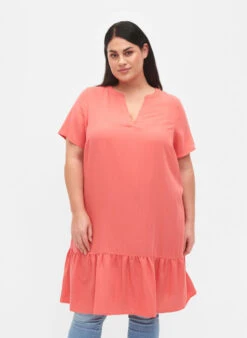 Zizzi Short-sleeved Viscose Dress With V-neckline