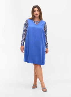 Zizzi Spencer Dress With V-neckline -Chic Soldes V90103F 2157 ModelFullBody