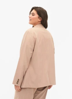 Zizzi Classic Blazer With Button Closure -Chic Soldes V90143A 0922 ModelBack
