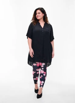 Zizzi Viscose Tunic With Short Sleeves -Chic Soldes X95813A 0199 ModelFullBody