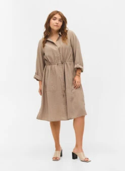 Zizzi Viscose Shirtdress With Adjustable Waist -Chic Soldes X95963D 2261 ModelFullBody