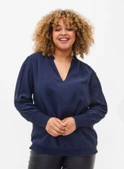 Zizzi Viscose Blouse With Long Sleeves And Smock