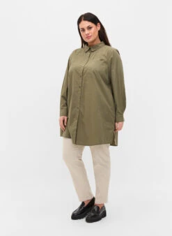 Zizzi Long Cotton Shirt With Back Print -Chic Soldes X95966A 1579 ModelFullBody