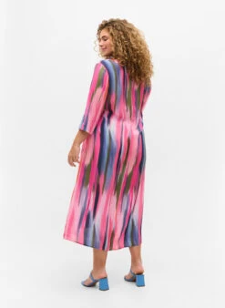 Zizzi Printed Midi Dress With 3/4 Sleeves -Chic Soldes X95997A 9990 ModelBack