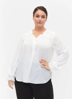 Zizzi Top With Long Sleeves And Button Closure