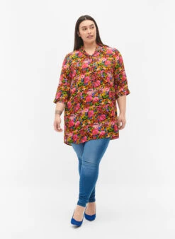Zizzi Floral Viscose Tunic With 3/4 Sleeves -Chic Soldes X96125A 9990 ModelFullBody