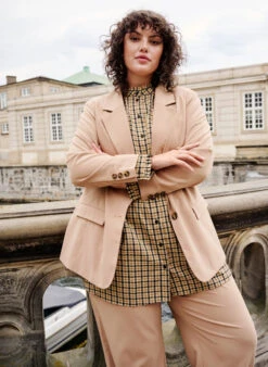 Zizzi Checked Shirt Blouse With Ruffles