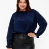 Zizzi Long-sleeved Viscose Blouse With Ruffles -Chic Soldes X96216B 1457 ModelFront