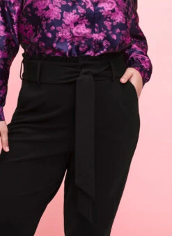 Zizzi High-waisted Trousers With Ruffles And Tie String -Chic Soldes X96229A 0199 ModelDetail2