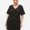 Zizzi Short-sleeved Dress With Textured Fabric And Drapes -Chic Soldes X96239A 0199 ModelFront