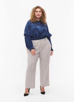 Zizzi Viscose Shirt With Ruffles -Chic Soldes X96242A 0291 ModelFullBody