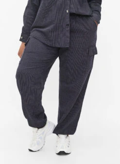 Zizzi Pinstriped Cotton Cargo Pants -Chic Soldes X96245B 1438 ModelDetail1